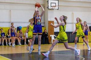 U17: Obe víkendové "košické derby" skončili tesnými výhrami našich kadetiek