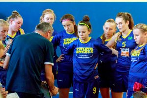 Medzinárodný turnaj žiačok v Košiciach - Young Angels 2004 Blue - DVTK Akademia Miskolc