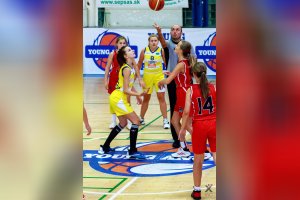 Medzinárodný turnaj žiačok v Košiciach - Young Angels 2004 Blue - ŠKP B.Bystrica