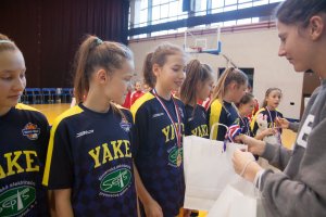 Mladšie žiačky na turnaji v Krakowe