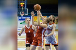 Majstrovstvá SR 2017/2018 - kadetky Final Four 1. deň