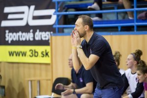 Majstrovstvá SR 2017/2018 - kadetky Final Four 1. deň
