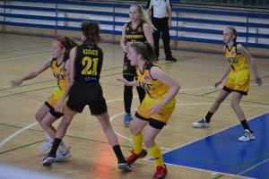 YOUNG ANGELS U14 KOŠICE - CBK MINIBUSEURÓPA KOŠICE