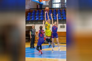 220305 YOUNG ANGELS U19 Košice vs. BK ŠKP 08 U19 Banská Bystrica