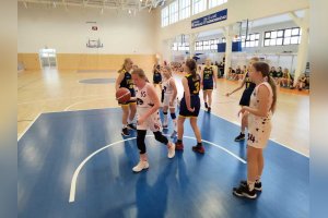 BAM Poprad fialová vs. YOUNG ANGELS U12 Košice