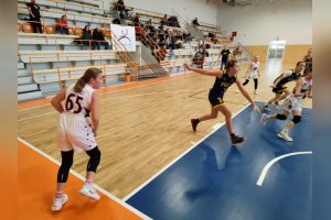 BAM Poprad fialová vs. YOUNG ANGELS U12 Košice