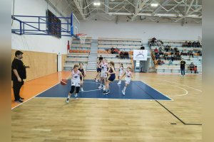 BAM Poprad fialová vs. YOUNG ANGELS U12 Košice