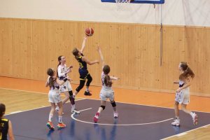 20250308 BAM Poprard biela U12 vs. YOUNG ANGELS Košice U12