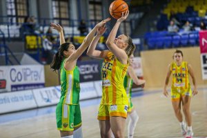 20251115 03 YOUNG ANGELS Košice U18 vs. Soproni DARAZSAK U18(HUN)