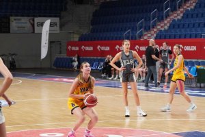 20251128 YOUNG ANGELS Košice U15 vs. Kungsholmen BBK U15 (SWE)