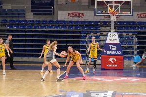 20251128 YOUNG ANGELS Košice U15 vs. Kungsholmen BBK U15 (SWE)