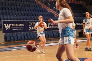 20251130 TKM Wloclawek U15 (POL) vs. YOUNG ANGELS Košice U15