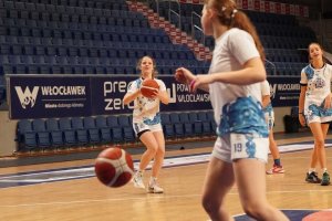 20251130 TKM Wloclawek U15 (POL) vs. YOUNG ANGELS Košice U15