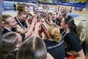 20260531 Záverečný ceremoniál M-SR Juniorky U19 2025/26